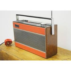 Vintage "Roberts" R800 Radio