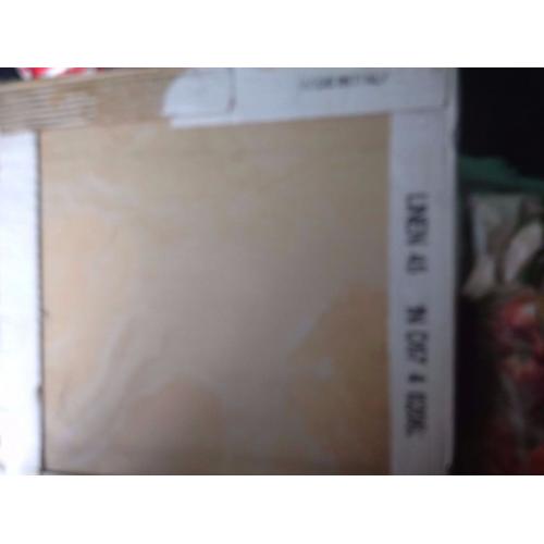 FLOOR TILES (ITALIAN - PASTORELLI) X 11 SQ. METERS