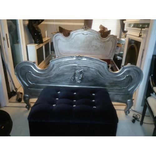 Beautiful kingsize french bed