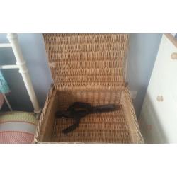 Shabby Chic picnic basket