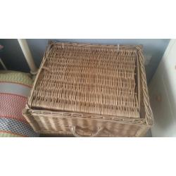 Shabby Chic picnic basket