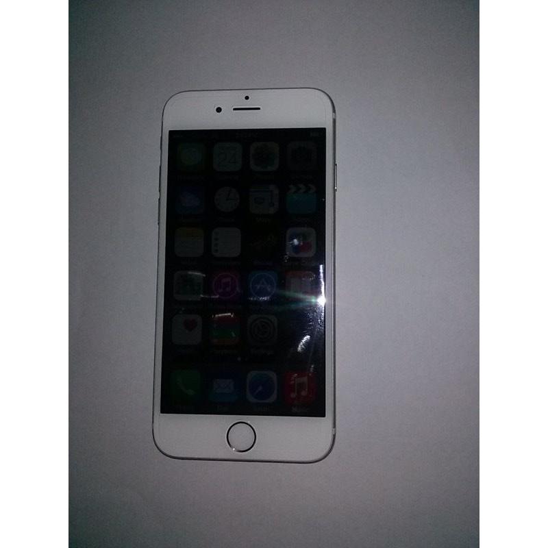 iPhone 6 16gb on EE White and Silver