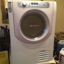 Hotpoint Aqualtis Condenser Tumble Dryer, Large 8kg Capacity