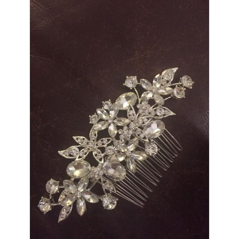 Bridal mixed crystal flower hair comb