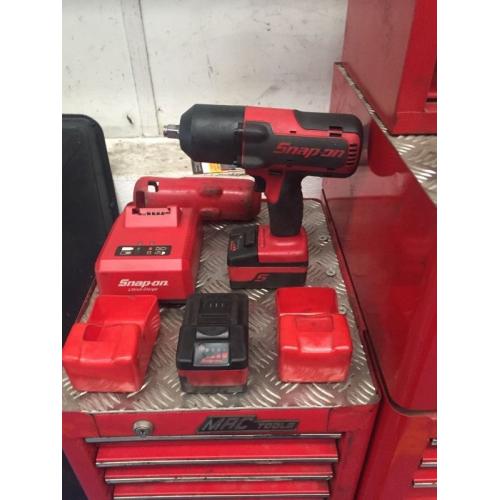 Snap on 1/2 impact gun