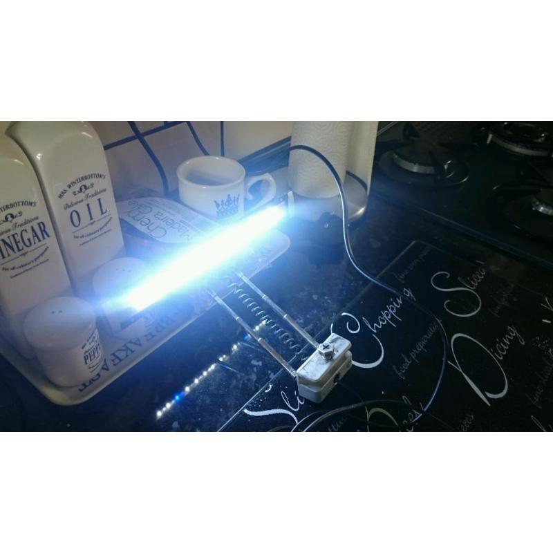 Aquarium or vaverium led light..