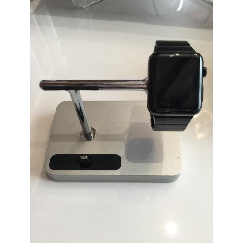 Apple Iwatch Black - Nearly New Condition with Belkin Valet Charging Dock iwatch & iPhone