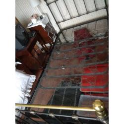 GENUINE BRASS AND BLACK IRON 4FT BED 1940-50 ERA VVGC, 4X CASTERS, LACED SPRINGS ON BLACK IRON FRAME