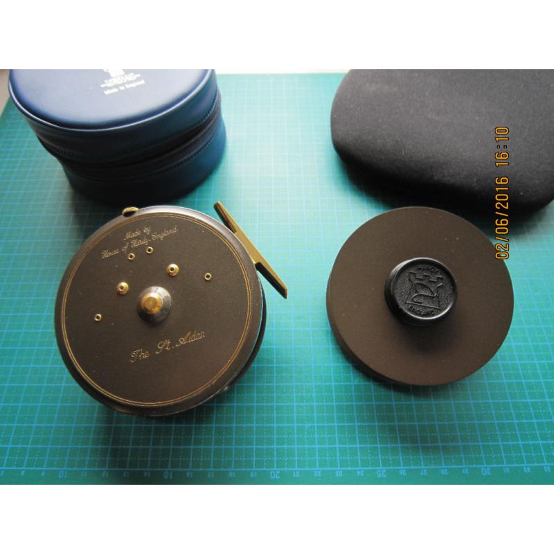 Hardy St. Aiden #8 fly reel + new spare spool.