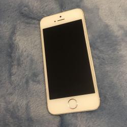 iPhone 5s on EE 16gb excellent condition