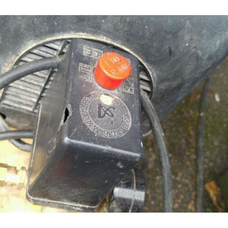 Wolf air mini compressor