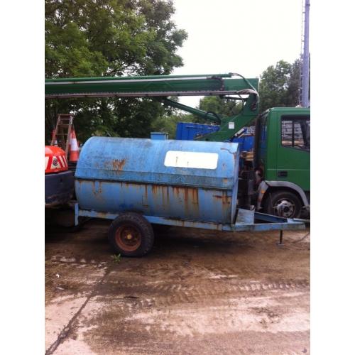 1100 LTR TOWABLE BUNDED DIESEL BOWSER
