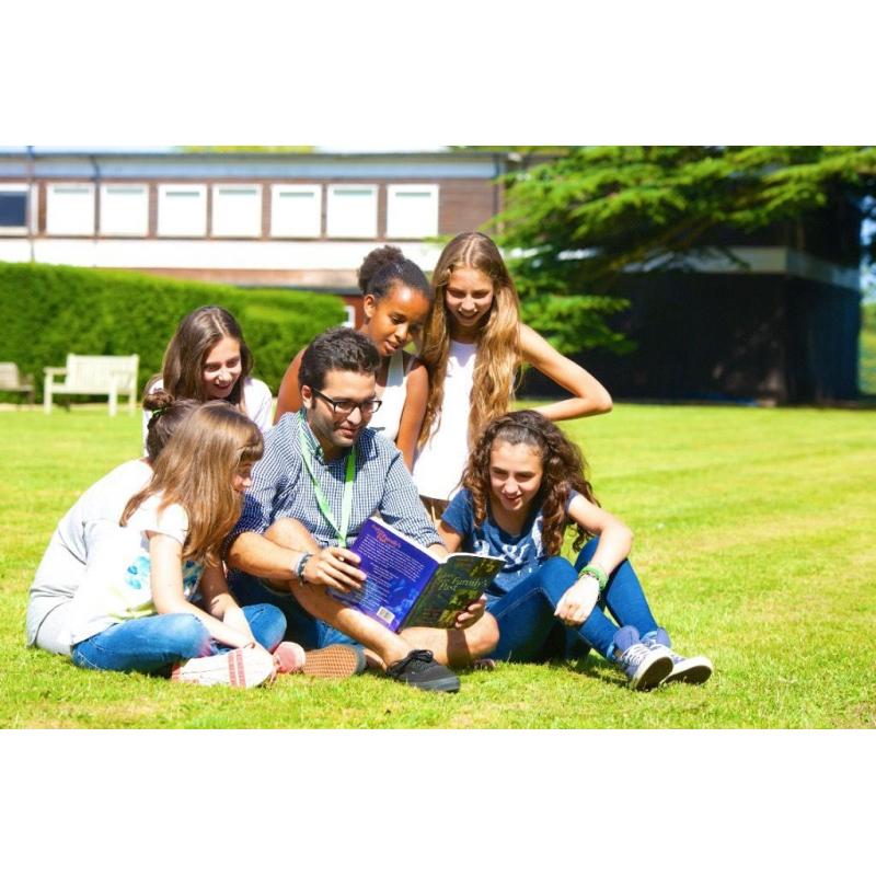 EFL TEACHER REQUIRED
