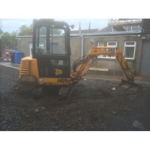 Mini Digger and Operator For Hire.