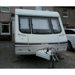 SWIFT CHALLENGER 4 BERTH CARAVAN YEAR 2000.