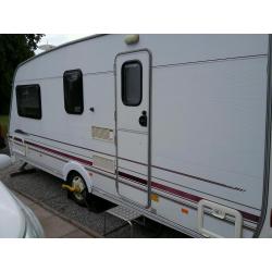SWIFT CHALLENGER 4 BERTH CARAVAN YEAR 2000.