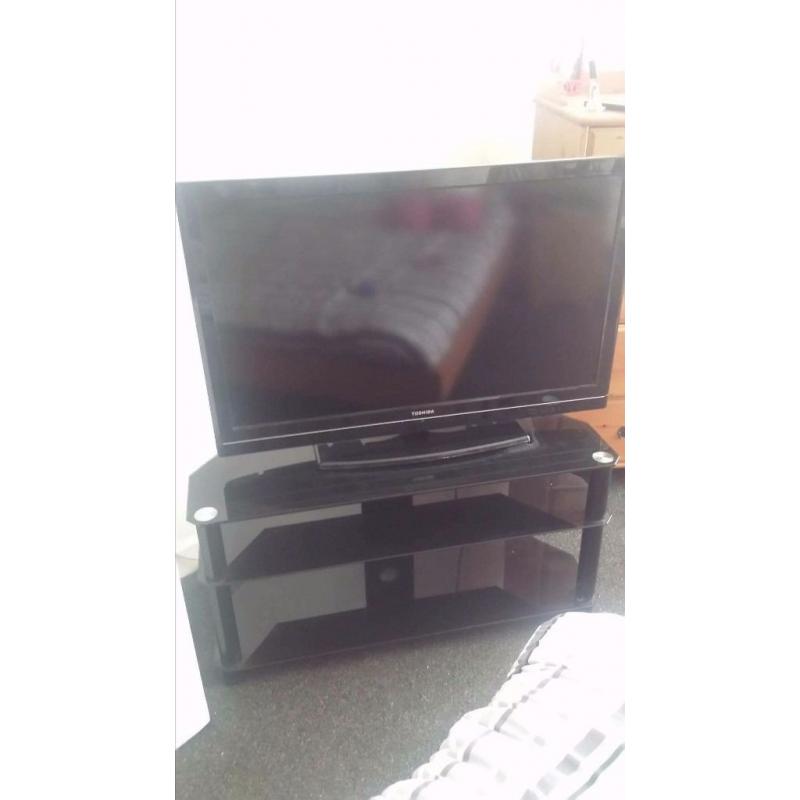 40in Toshiba TV and stand