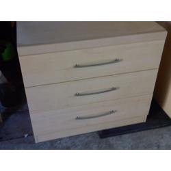 Chest of drawers For sale