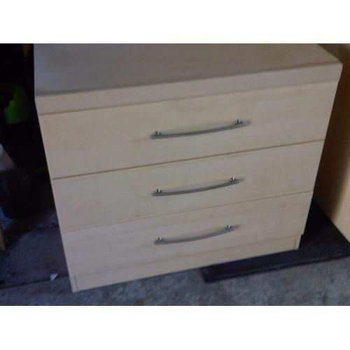 Chest of drawers For sale