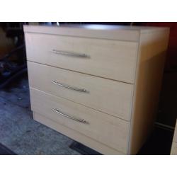 Chest of drawers For sale