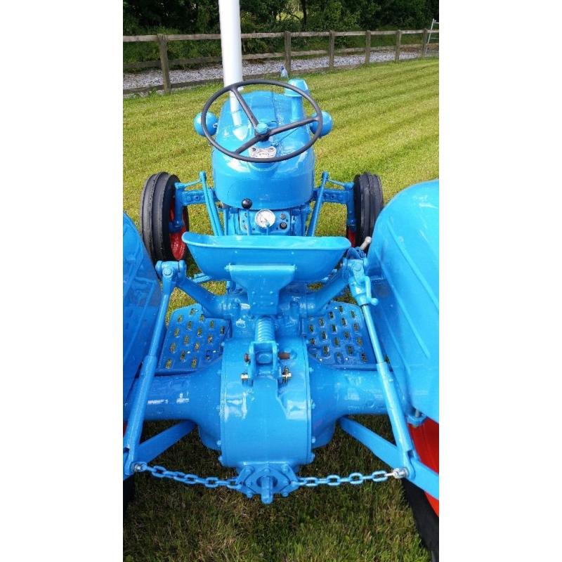 Fordson dexta