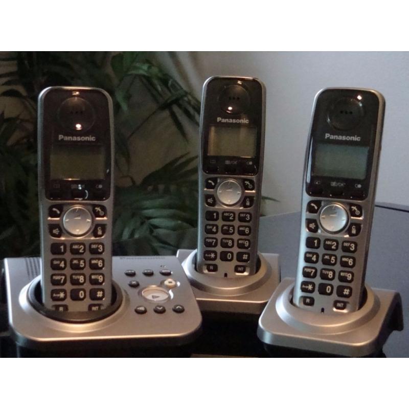 set of three panasonic phones