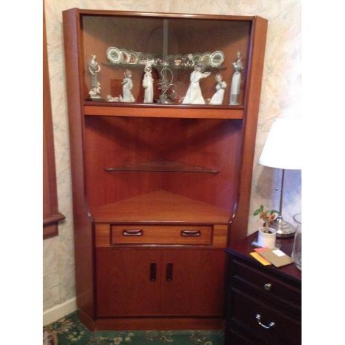 G Plan original retro sideboard. Corner unit and displayi unit great condition non smoking home