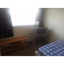 Room double for rent in Belfast Antrim road includes all bills eletric ,heating,broadband,great area