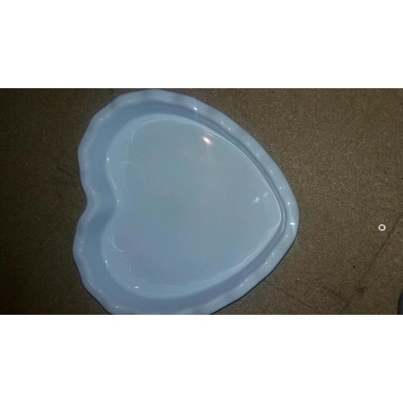 Pie dish & serving bowl