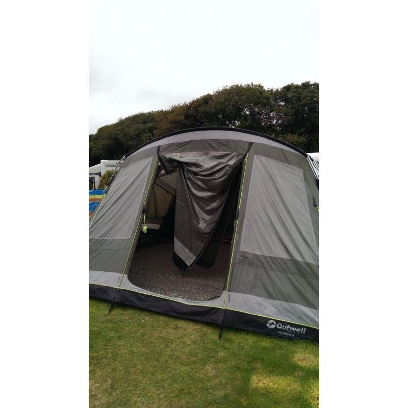 Outwell Montana 6 Tent with Carpet