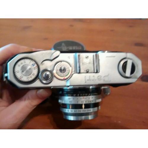 2 x Vintage/Antique cameras