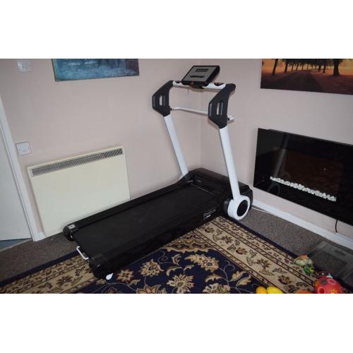 REEBOK IRUN TREADMILL