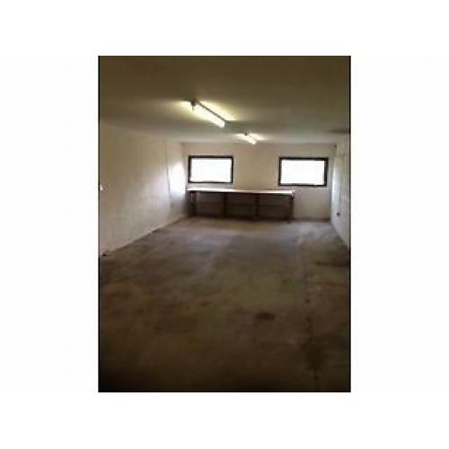 1,000 sq ft Agricultural Barn, Storage, Workshop To Rent Let near W-S-M