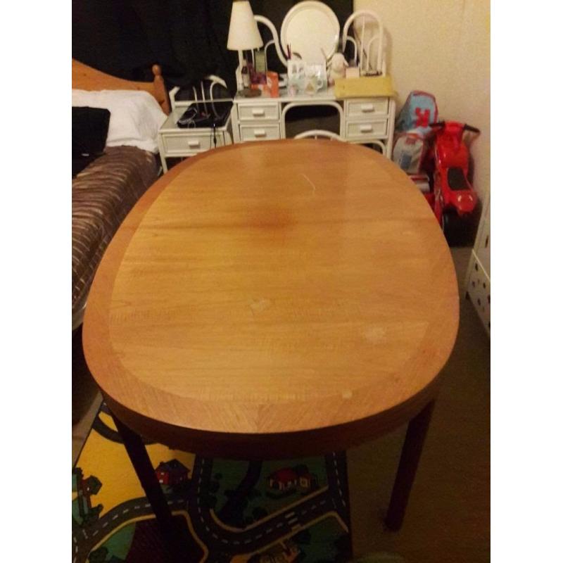 dinning table with chairs