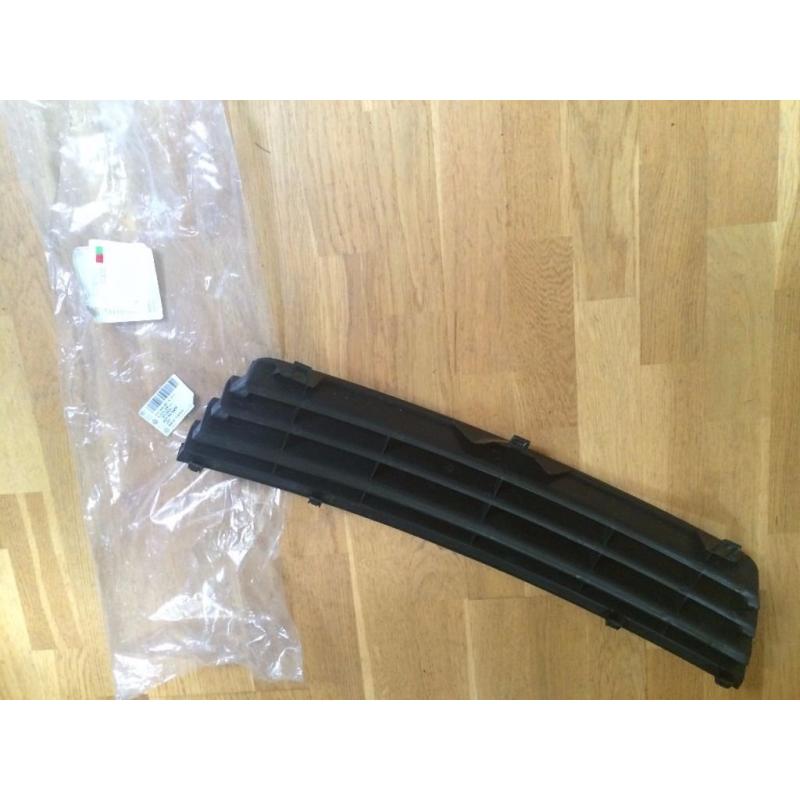 Badgless VW POLO 6N/6N2 Grill, never used.