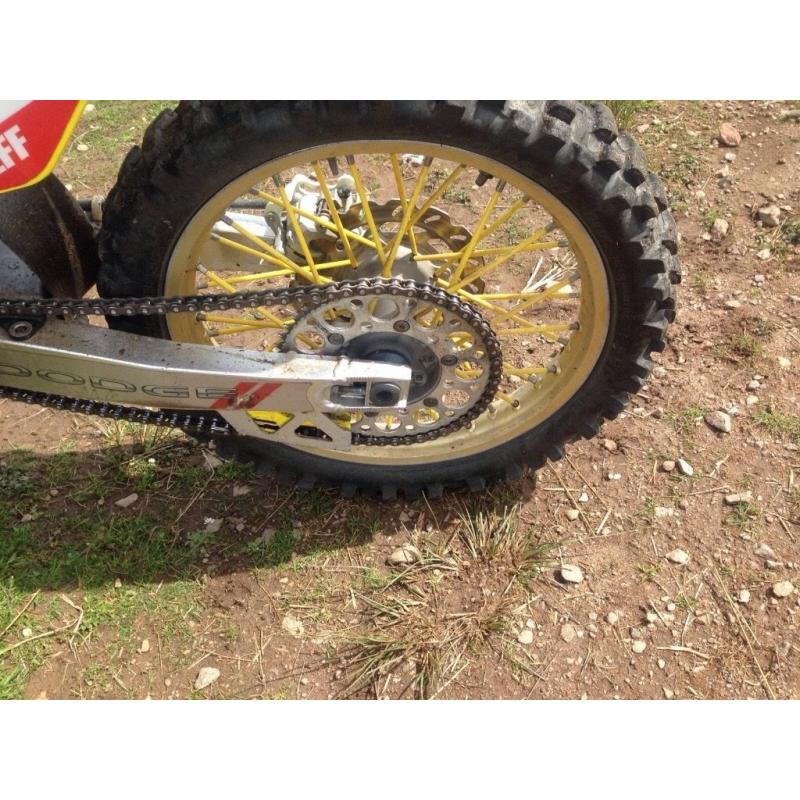 RMZ 450 2011