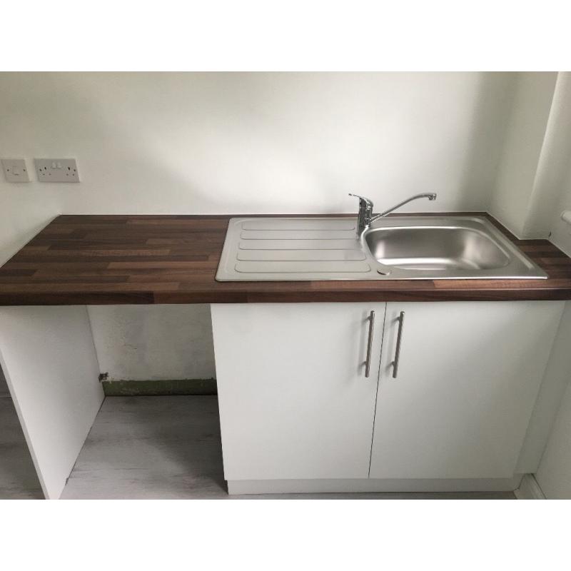 WALNUT BLOCK EFFECT LAMINATE KITCHEN WORKTOP