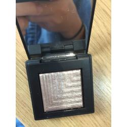 Nars DIONE