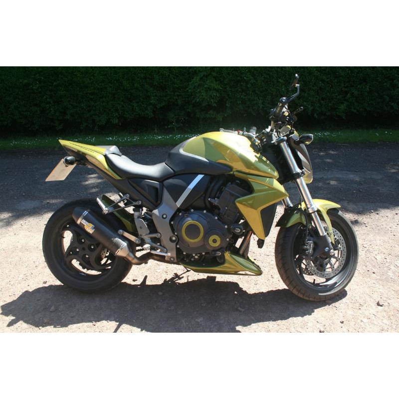 Stunning Honda CB1000r9