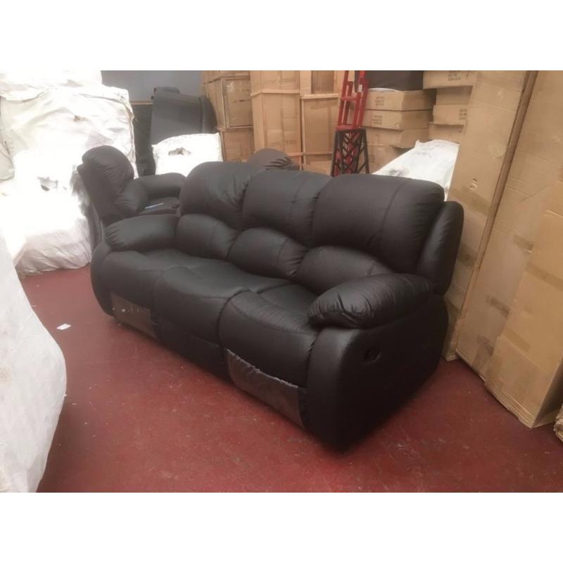 LEATHER RECLINER SUITE - NEW - DELIVERED - BRAND NEW - TRADE PRICE!