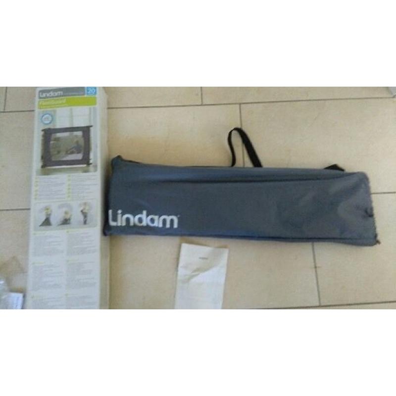 Lindam travel stairgate