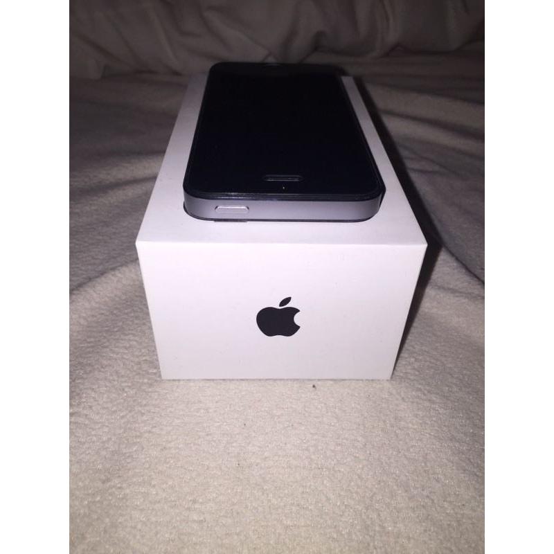 NEW CONDITION - APPLE IPHONE 5S - 32GB - SPACE GREY - UNLOCKED