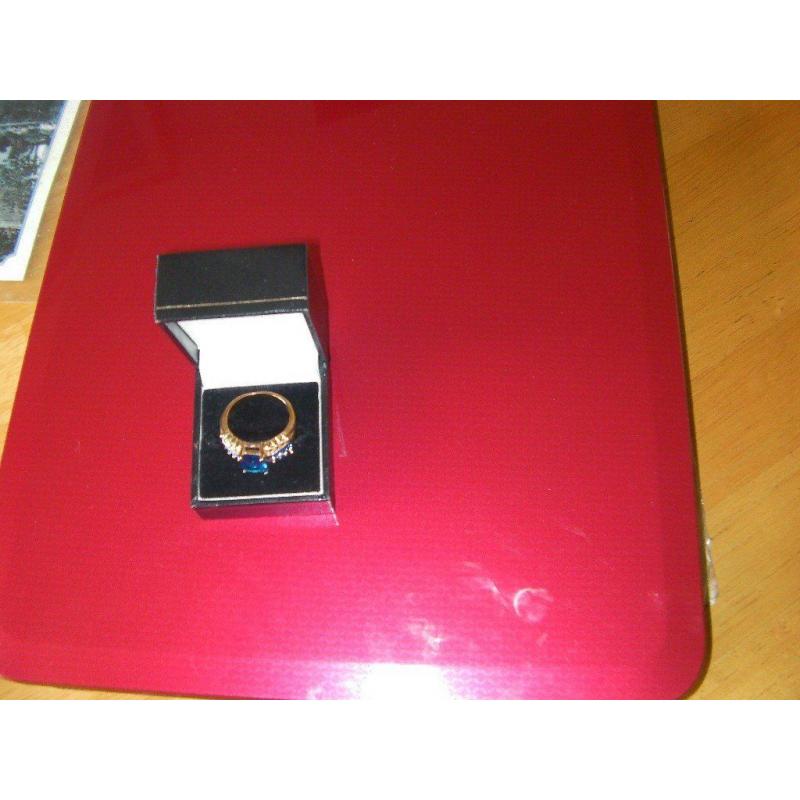 GENTS GOLD PLATED RING VERY SMART LOOKING WITH BLUE AND WHITE STONES