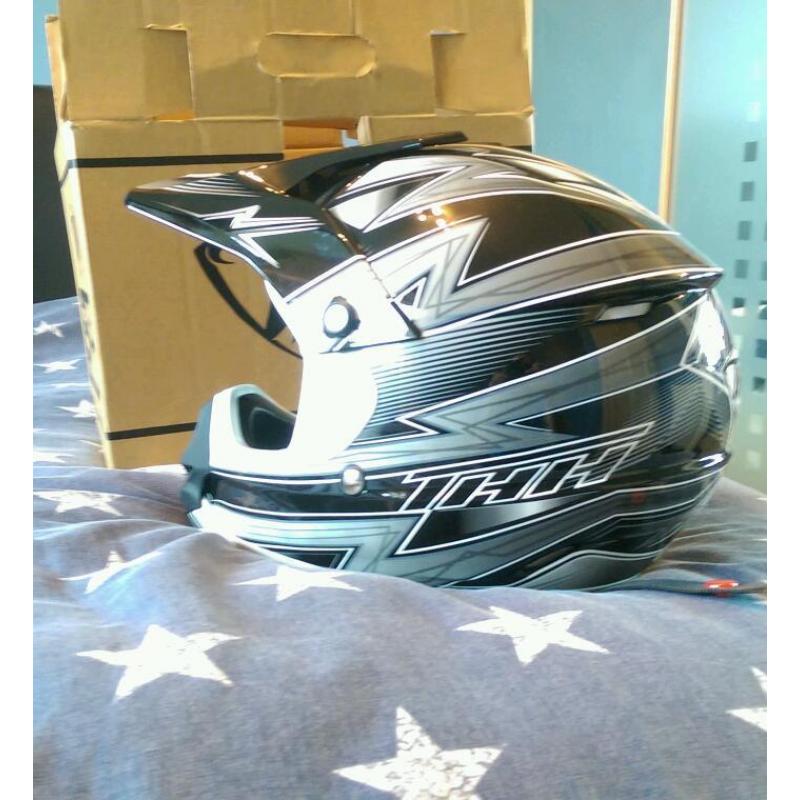 Kids mx helmet, never been worn. Youth large