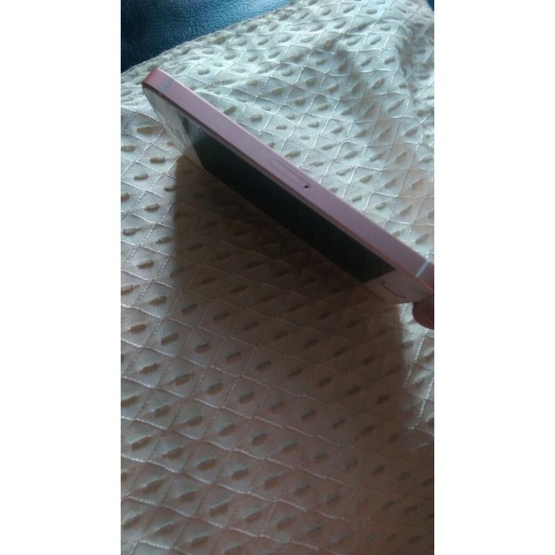 Unlocked Iphone SE brand new boxed