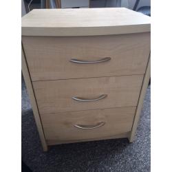Chest of drawers/bed side table