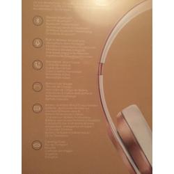 Beats solo2 wireless headphones