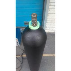 Size x (large) boc gas cylinder + oxy & acet hoses