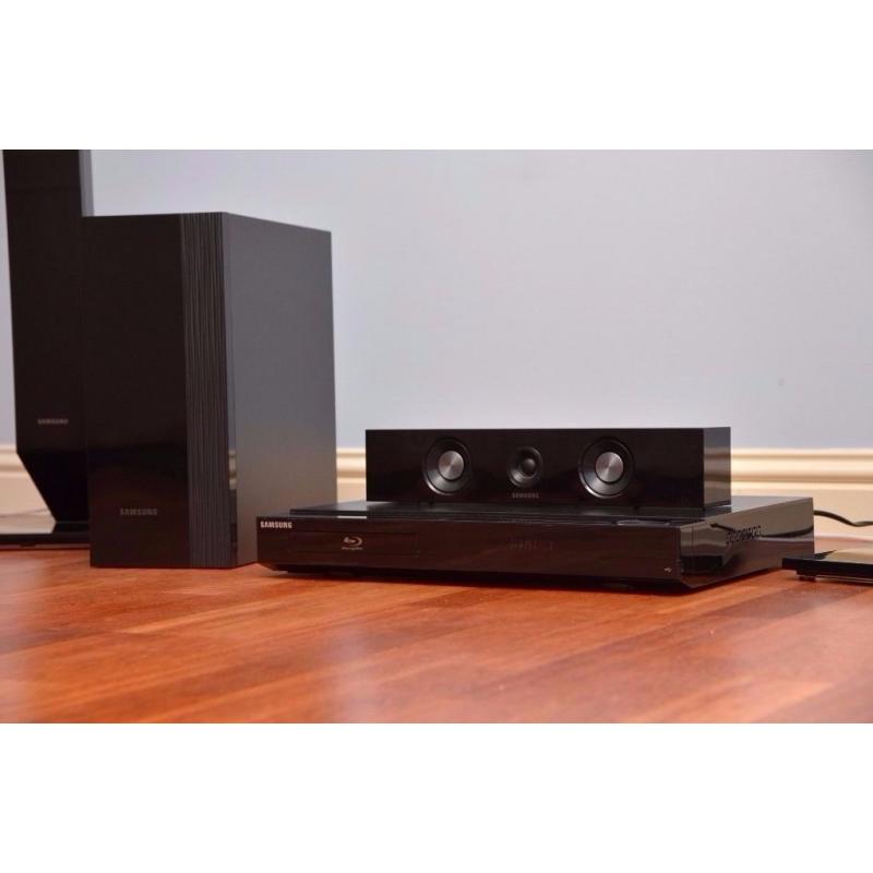 Samsung HT-C5550 1000W 5.1 Smart Home Cinema System DVD BluRay AV reveiver