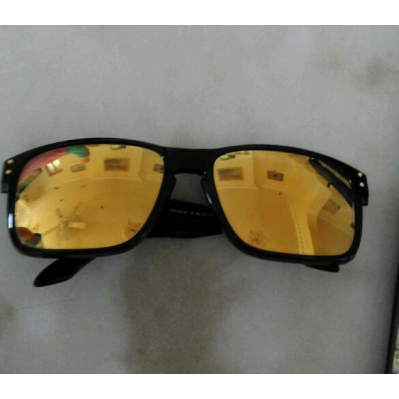 Genuine Oakley Holbrook